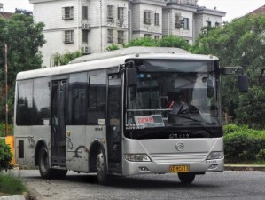 公交车 6 人轮换 c，舒适安全，多种款式可选